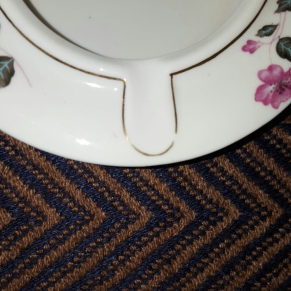 Vintage Tientsin Porcelain Ashtray - Picture 10 of 12